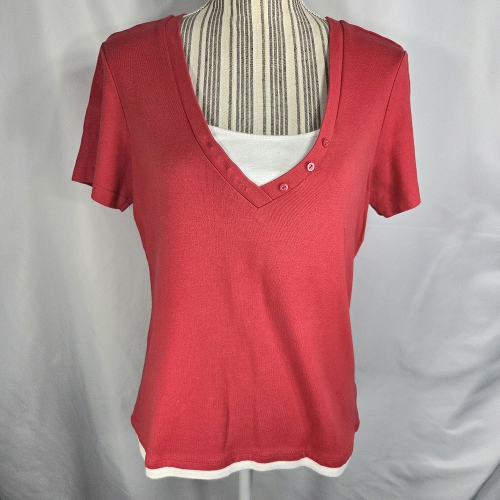 White Stag Red & White 2-PC Look V Neck w/Buttons Short Sleeve Top Size Medium